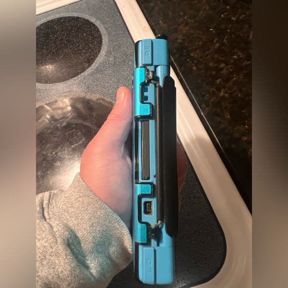 Nintendo DSi - Picture 4 of 5